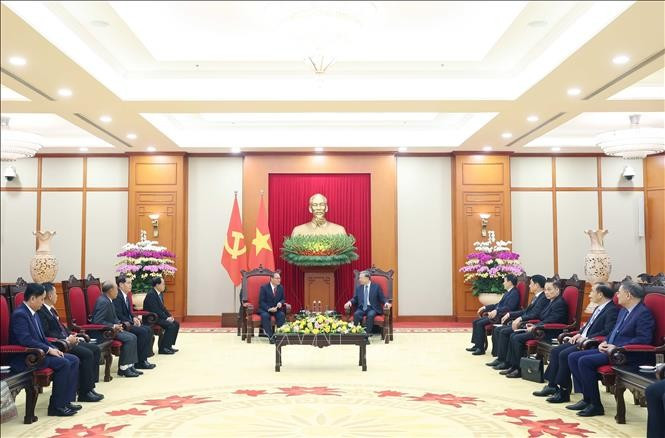 Tổng Bí thư Tô Lâm tiếp Đoàn đại biểu cấp cao Bộ Công an Lào do Đại tướng Vilay Lakhamphong, Ủy viên Bộ Chính trị, Phó Thủ tướng Chính phủ, Bộ trưởng Bộ Công an Lào dẫn đầu đang có chuyến thăm và làm việc tại Việt Nam. Ảnh: Thống Nhất/TTXVN Tổng Bí thư Tô Lâm tiếp Đoàn đại biểu cấp cao Bộ Công an Lào do Đại tướng Vilay Lakhamphong, Ủy viên Bộ Chính trị, Phó Thủ tướng Chính phủ, Bộ trưởng Bộ Công an Lào dẫn đầu đang có chuyến thăm và làm việc tại Việt Nam. Ảnh: Thống Nhất/TTXVN