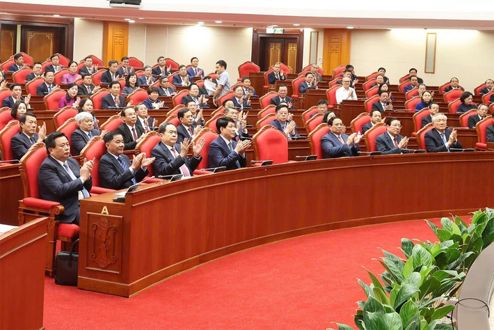 Các đại biểu dự phiên bế mạc Hội nghị lần thứ 10 Ban Chấp hành Trung ương Đảng khóa XIII. Ảnh: Trí Dũng Các đại biểu dự phiên bế mạc Hội nghị lần thứ 10 Ban Chấp hành Trung ương Đảng khóa XIII. Ảnh: Trí Dũng