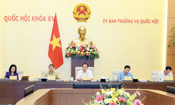 Chủ tịch Quốc hội Trần Thanh Mẫn phát biểu tại phiên họp của Ủy ban Thường vụ Quốc hội. Ảnh: Lâm Hiển ctqh-a23.jpg