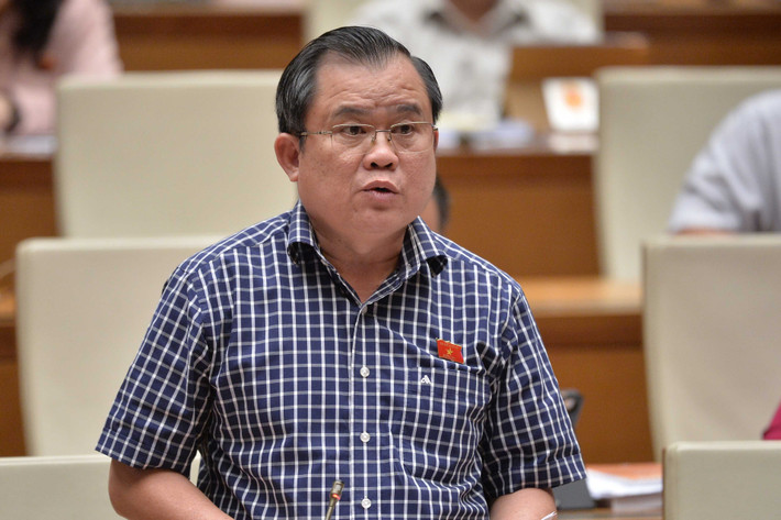 ĐBQH Nguyễn Tâm Hùng (Bà Rịa – Vũng Tàu) phát biểu. Ảnh: Hồ Long dbqh-nguyen-tam-hung-ba-ria-vung-tau.jpg