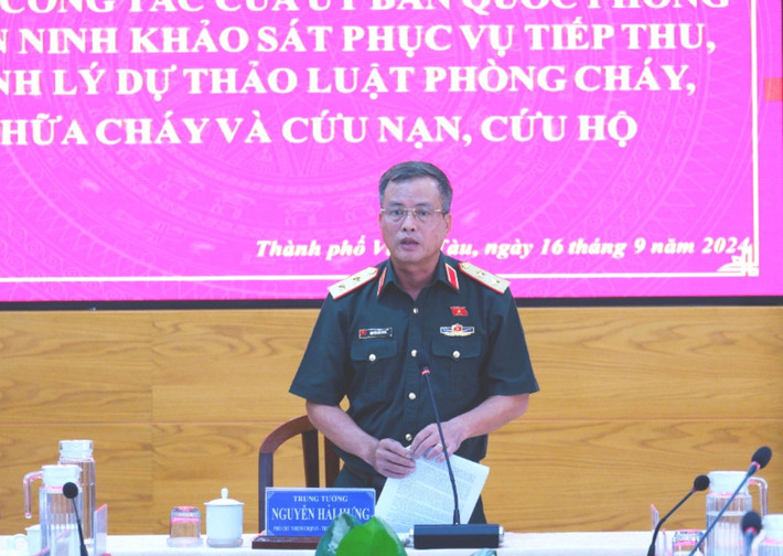 Phó Chủ nhiệm Ủy ban Quốc phòng và An ninh, Trung tướng Nguyễn Hải Hưng phát biểu Phó Chủ nhiệm Ủy ban Quốc phòng và An ninh, Trung tướng Nguyễn Hải Hưng phát biểu