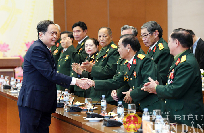 Chủ tịch Quốc hội Trần Thanh Mẫn gặp mặt Đoàn đại biểu người có công Trung đoàn 271 Quân khu Trị Thiên. Ảnh: Lâm Hiển Chủ tịch Quốc hội Trần Thanh Mẫn gặp mặt Đoàn đại biểu người có công Trung đoàn 271 Quân khu Trị Thiên. Ảnh: Lâm Hiển