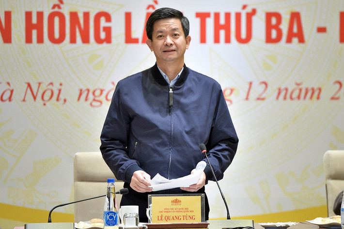 Tổng Thư ký Quốc hội, Chủ nhiệm Văn phòng Quốc hội, Trưởng ban Tổ chức Giải Diên Hồng Lê Quang Tùng phát biểu. Ảnh: Hồ Long ttk-tung.jpg