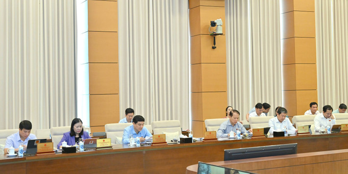 Các đại biểu dự Phiên họp. Ảnh: Quang Khánh cac-thanh-vien-ubtvqh-tai-phien-hopvqk-4076-9424.jpg