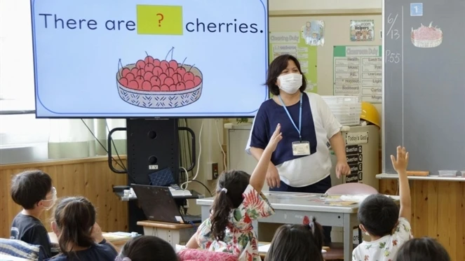 日本：初級レベルから応用される英語およびデジタル英語書籍