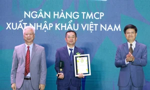 Eximbank nhận giải thưởng Thương hiệu mạnh Việt Nam 2024