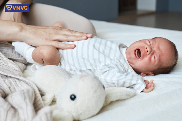 Tiêu chảy là biến chứng phổ biến ở trẻ khi mắc sởi, chỉ sau viêm phổi (Ảnh minh họa) tre-bi-bien-chung-tieu-chay-do-soi.jpg