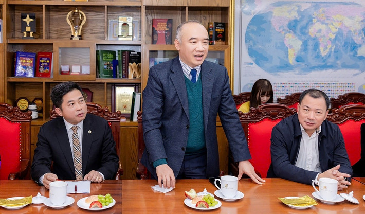 Ông Nguyễn Mạnh Đông - Phó Chủ nhiệm Ủy ban Nhà nước về người Việt Nam ở nước ngoài phát biểu tại buổi làm việc s.jpg