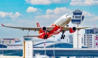 Vietjet tăng trưởng doanh thu 15% trong sáu tháng đầu năm