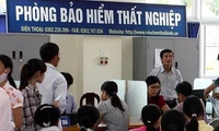 Trường hợp nào người lao động được ủy quyền nộp hồ sơ đề nghị hưởng trợ cấp thất nghiệp?