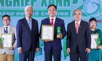 EVNHCMC lần thứ 2 liên tiếp nhận danh hiệu “Doanh nghiệp xanh TP. Hồ Chí Minh”