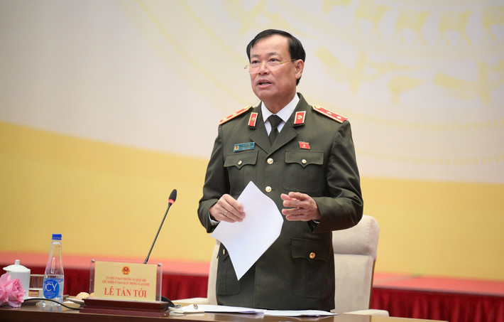 Chủ nhiệm Ủy ban Quốc phòng và An ninh, Trung tướng Lê Tấn Tới phát biểu z6224753383058-9e1d8d9f0cb581447f8987e9900a369b.jpg