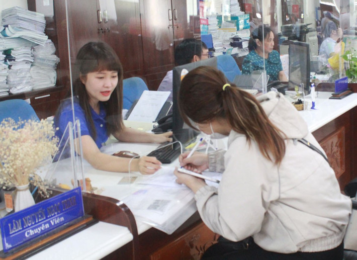 Hướng tới xây dựng một bộ máy hành chính tinh gọn, hoạt động hiệu quả Hướng tới xây dựng một bộ máy hành chính tinh gọn, hoạt động hiệu quả