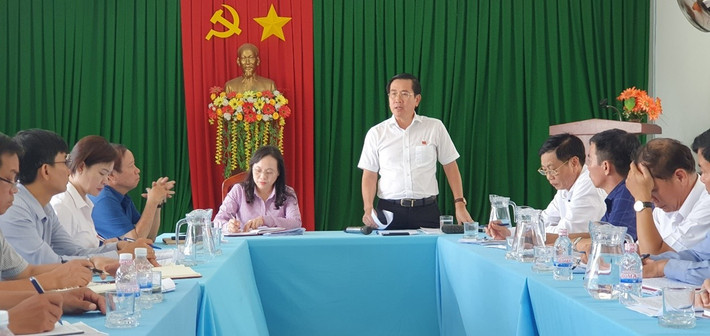Tổ đại biểu số 8 HĐND tỉnh Ninh Thuận giám sát kết quả thực hiện Nghị quyết số 37 của HĐND tỉnh về chất vấn và trả lời chất vấn. Ảnh: Thế Vương to-dai-bieu-so-8-hdnd-tinh-giam-sat-ket-qua-thuc-hien-nghi-quyet-so-37-cua-hdnd-tinh-ve-chat-van-va-tra-loi-chat-van-anh-the-vuong-49.jpg