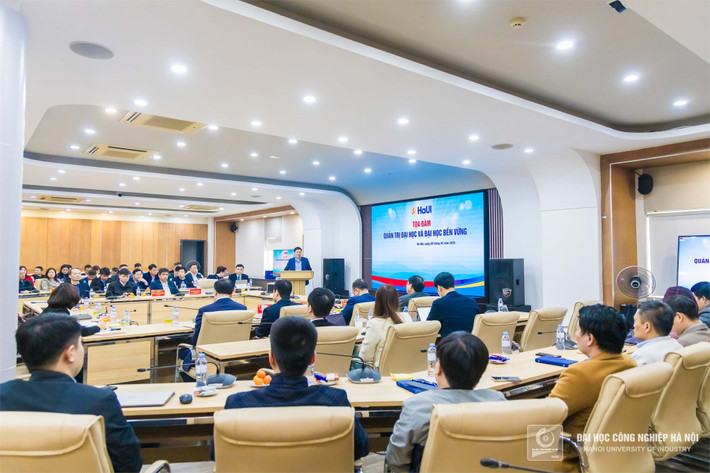 Toàn cảnh Tọa đàm “Quản trị đại học và đại học bền vững”, tổ chức tại Trường Đại học Công nghiệp Hà Nội t104948.jpg