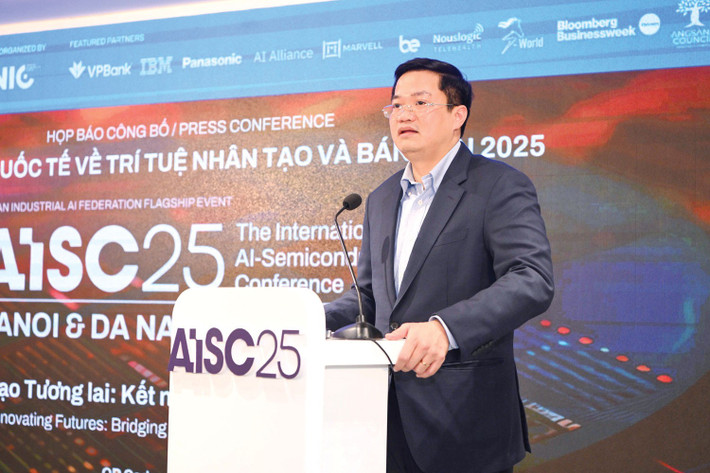 Thứ trưởng Bộ Kế hoạch và Đầu tư Nguyễn Đức Tâm phát biểu. a1.jpg