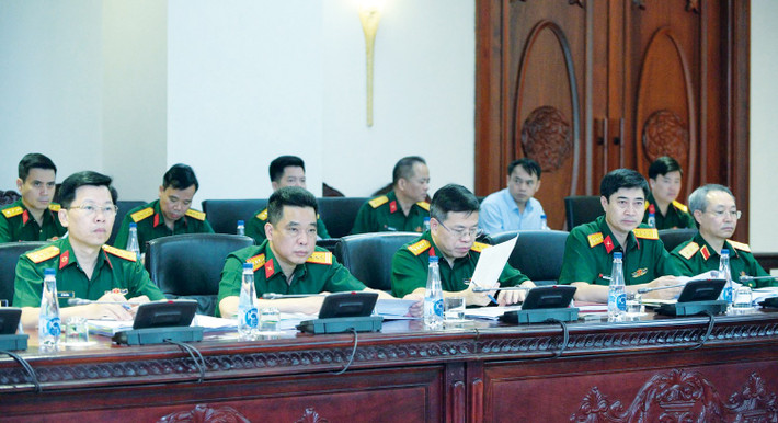 Các đại biểu tham dự Phiên họp ubqp04.jpg