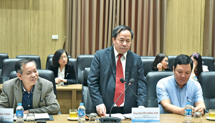 Giám đốc Viện Khoa Khoa học Nông nghiệp Việt Nam (VAAS) Nguyễn Hồng Sơn phát biểu tại tọa đàm. Ảnh: Quang Khánh Giám đốc Viện Khoa Khoa học Nông nghiệp Việt Nam (VAAS) Nguyễn Hồng Sơn phát biểu tại tọa đàm. Ảnh: Quang Khánh