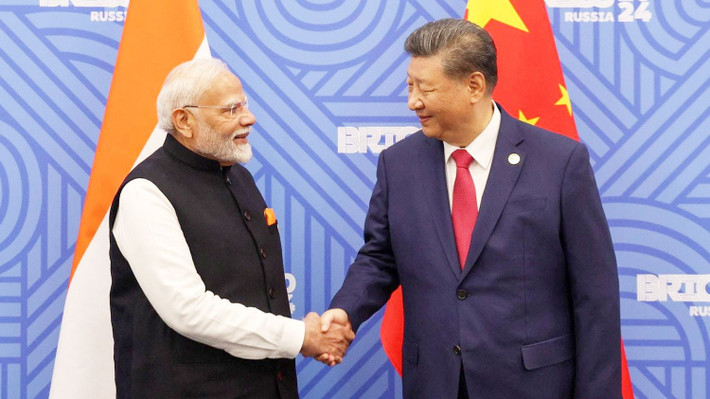 Thủ tướng Ấn Độ Narendra Modi và Chủ tịch Trung Quốc Tập Cận Bình trong cuộc gặp song phương bên lề Hội nghị Thượng đỉnh BRICS ở Nga vào tháng 10.2024 Ảnh: Tân Hoa Xã k2.jpg