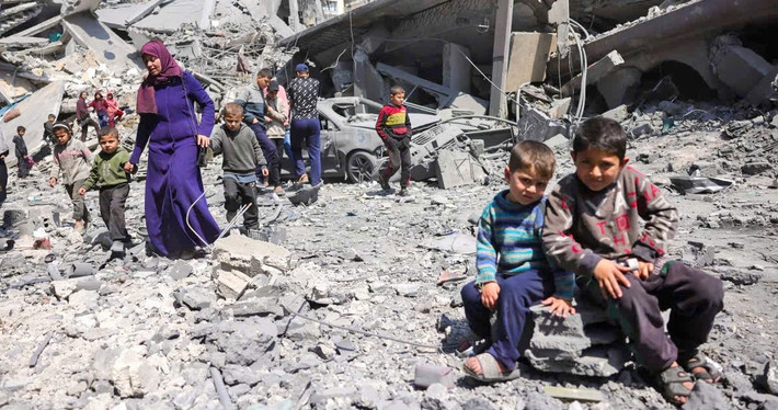 Những ngôi nhà ở Gaza bị phá hủy trong cuộc không kích của Israel ngày 19.3. Nguồn: AFP s4.jpg