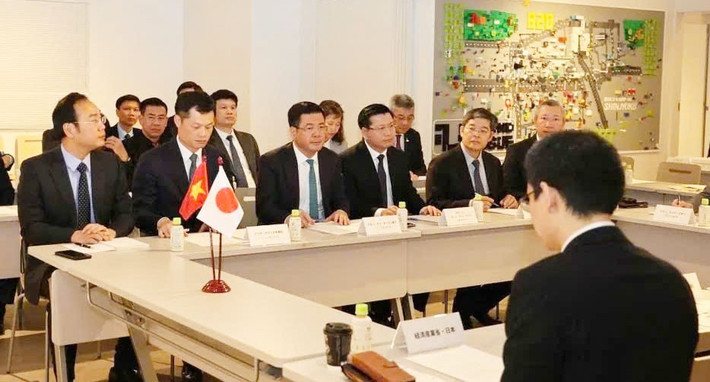 Toàn cảnh buổi làm việc c2.jpg