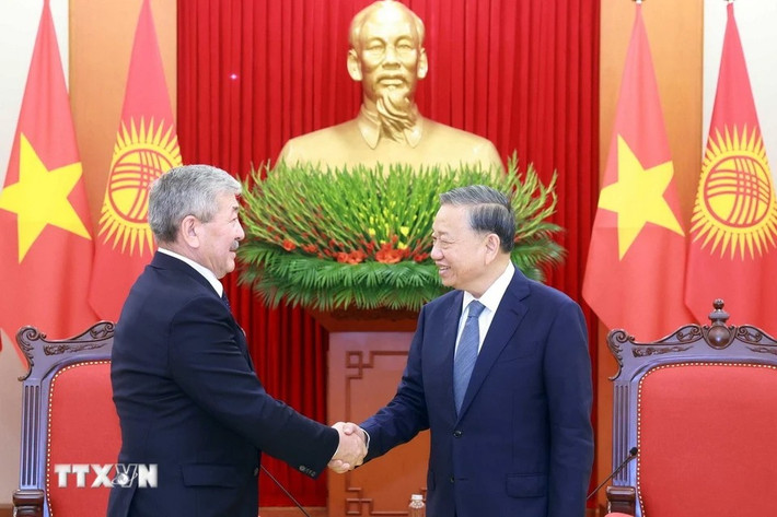 Tổng Bí thư Tô Lâm tiếp Thủ tướng Kyrgyzstan Adylbek Kasymaliev. Ảnh: Thống Nhất/TTXVN