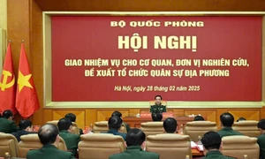 Đại tướng Phan Văn Giang chủ trì hội nghị