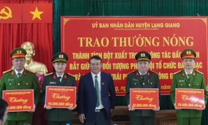 Công an huyện Lạng Giang triệt phá chuyên án tổ chức đánh bạc trên không gian mạng với hàng nghìn người tham gia 