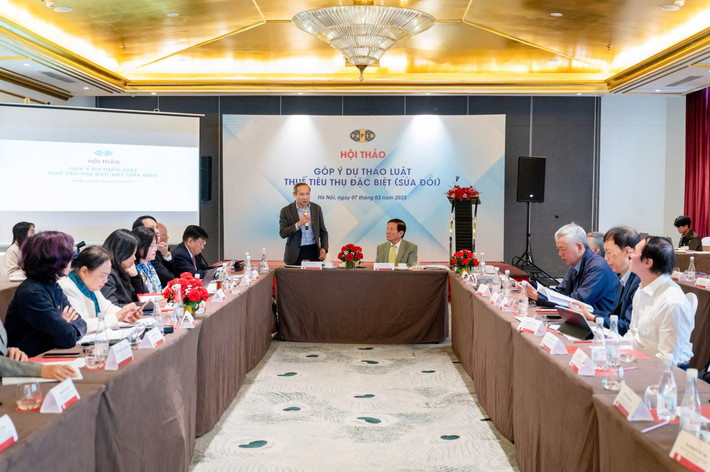 Toàn cảnh hội thảo z6383460276616-a5b474b0a6e8fd76ff5ca4d740e11d29.jpg
