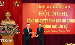 Chuẩn y ông Nguyễn Đức Trung giữ chức Bí thư Tỉnh ủy Nghệ An