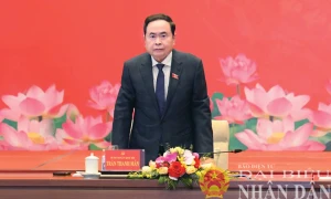 tạm nhé