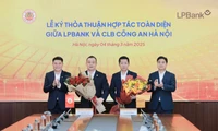 Ngân hàng Lộc Phát và Câu lạc bộ Công an Hà Nội ký kết hợp tác toàn diện 