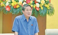 Ủy ban Thường vụ Quốc hội cho ý kiến về dự thảo Nghị quyết của Quốc hội về giảm thuế giá trị gia tăng cho 6 tháng cuối năm 2025 và cả năm 2026. Ảnh: Hồ Long