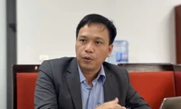 TS. Việt