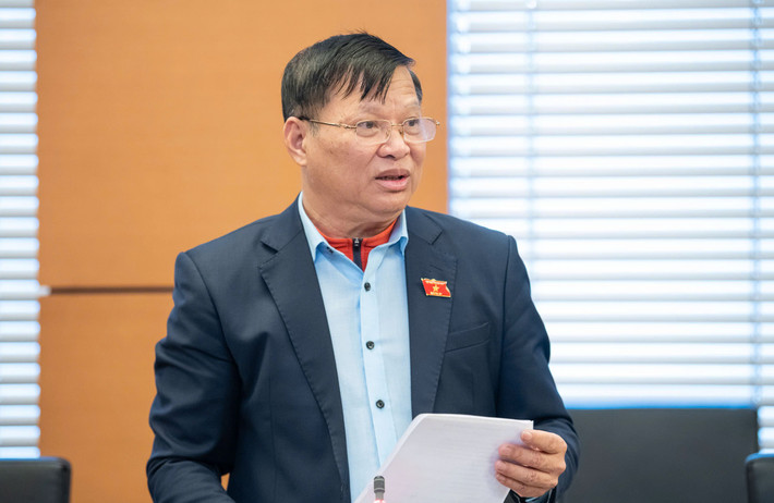 ĐBQH Trần Văn Tiến (Vĩnh Phúc) phát biểu tran-van-tien.jpg