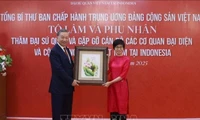 Tổng Bí thư Tô Lâm thăm Đại sứ quán, gặp gỡ cán bộ các cơ quan đại diện và cộng đồng người Việt Nam tại Indonesia