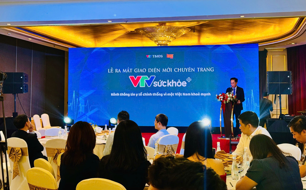 Toàn cảnh lễ ra mắt img-20250426-184145.jpg