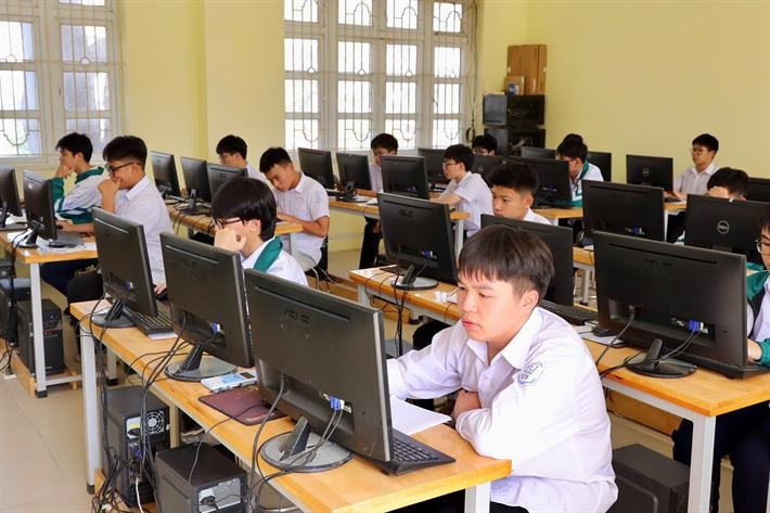 Học sinh trường THPT Ngô Sĩ Liên, Bắc Giang tham gia khảo sát chính thức PISA 2025 anh-1.jpg