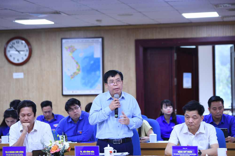 Các đại biểu phát biểu ý kiến tại hội nghị dsc-9913.jpg