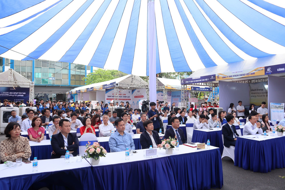 Các đại biểu tham dự sự kiện img-1573.jpg
