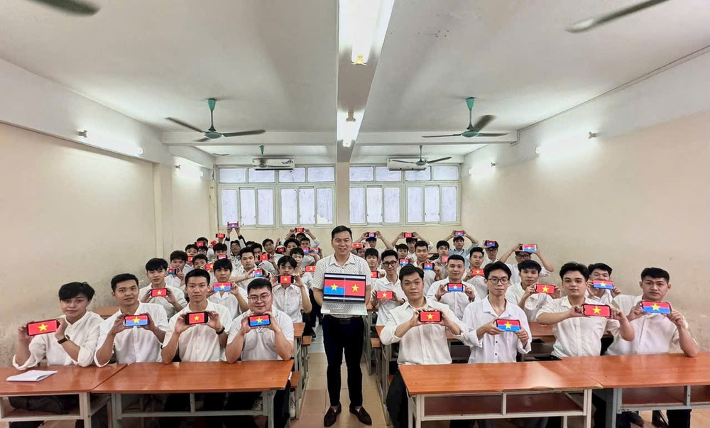 Không khí trong lớp học của Trường Đại học Điện lực z6550891500093-f8fa413ba4411f7704662ab2b0900cac.jpg