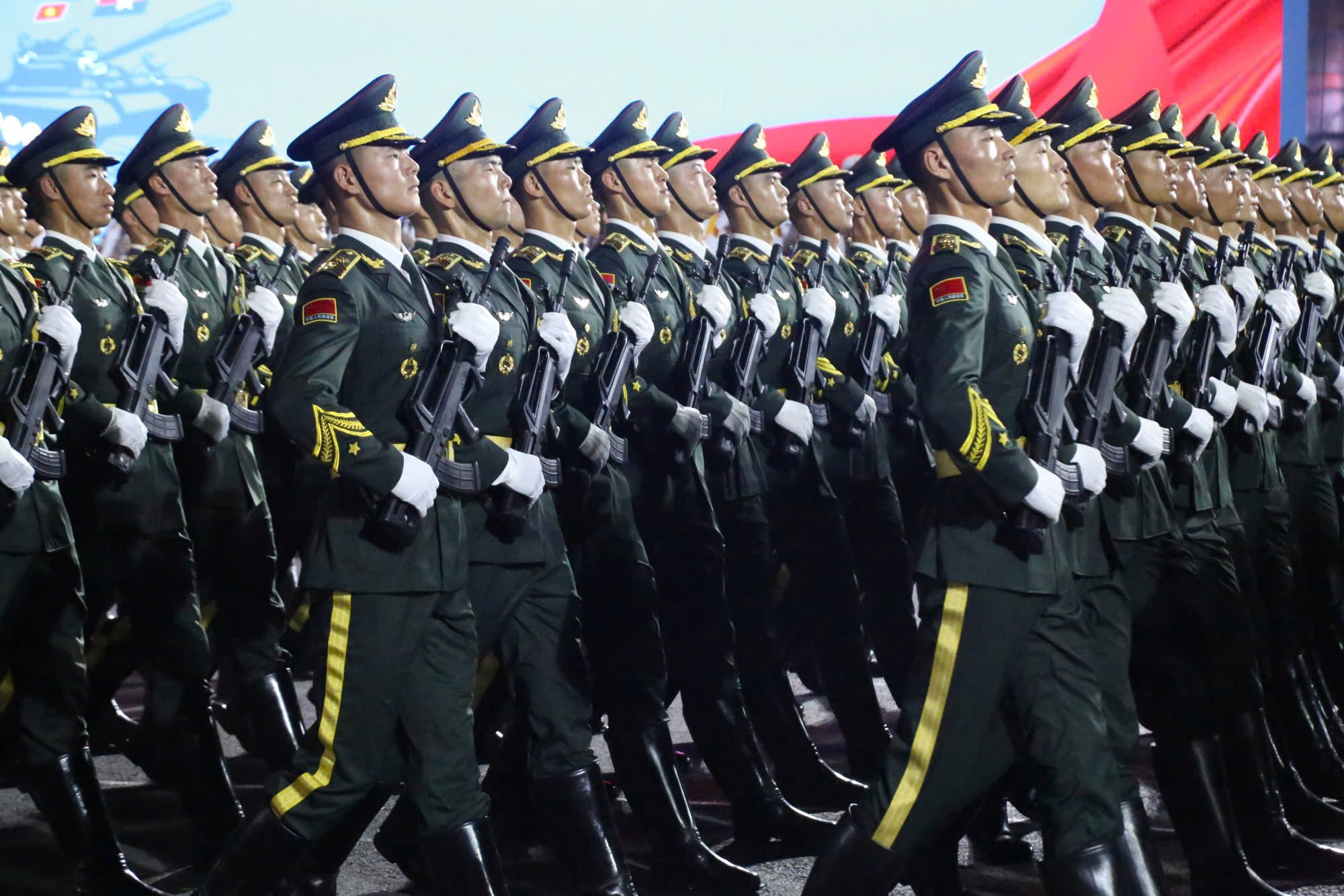 Quân đội Trung Quốc tham gia diễu binh trong lễ sơ duyệt tq4.jpg