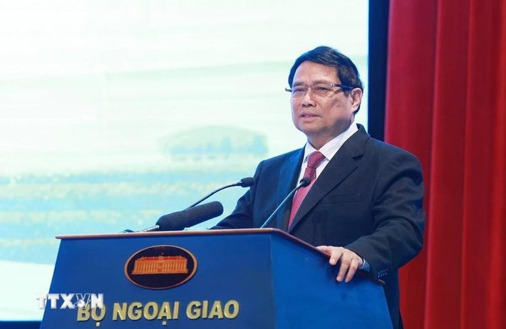 Thủ tướng Phạm Minh Chính phát biểu chỉ đạo Hội nghị tổng triển khai nhiệm vụ ngành ngoại giao. Ảnh: Dương Giang/TTXVN Thủ tướng Phạm Minh Chính phát biểu chỉ đạo Hội nghị tổng triển khai nhiệm vụ ngành ngoại giao. Ảnh: Dương Giang/TTXVN