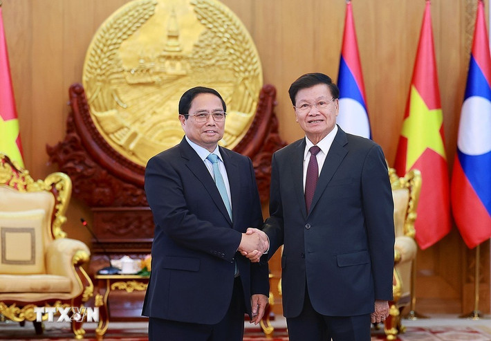 Thủ tướng Phạm Minh Chính hội kiến Tổng Bí thư, Chủ tịch nước Lào Thongloun Sisoulith. Ảnh: Dương Giang/TTXVN Thủ tướng Phạm Minh Chính hội kiến Tổng Bí thư, Chủ tịch nước Lào Thongloun Sisoulith. Ảnh: Dương Giang/TTXVN