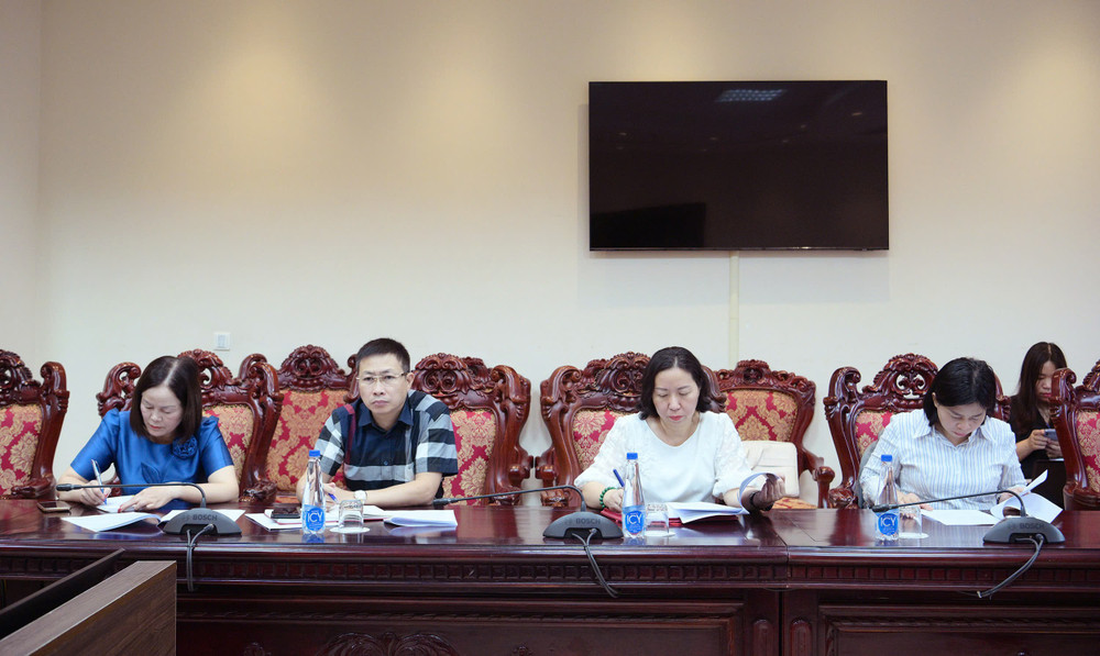 Các đại biểu tham dự cuộc họp Các đại biểu tham dự cuộc họp