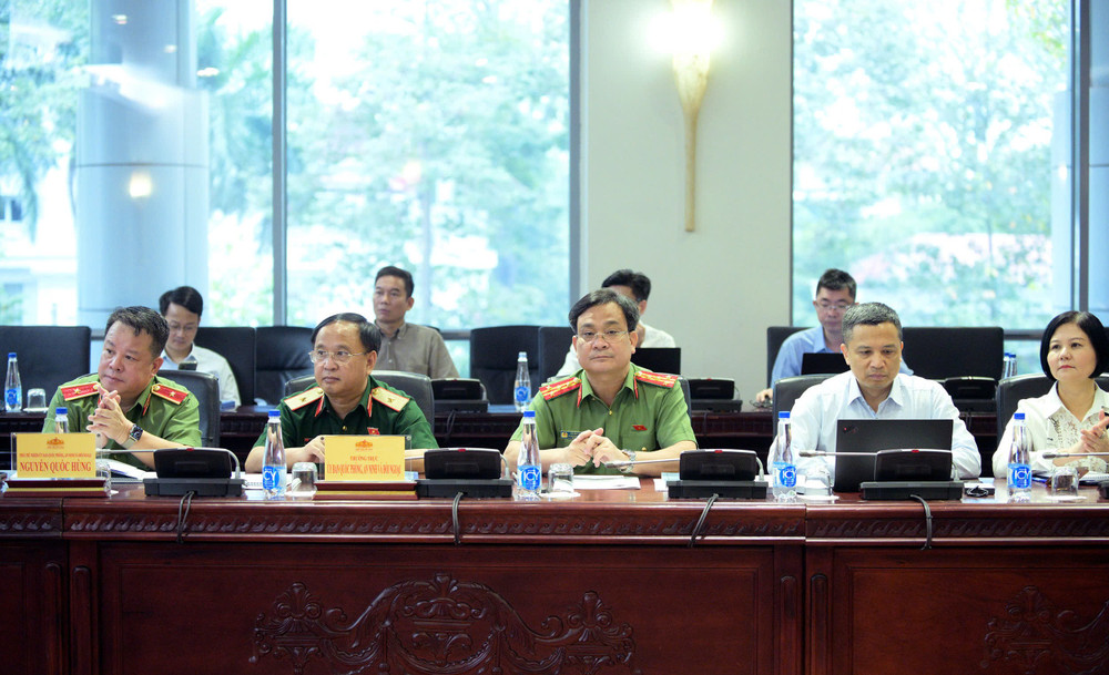 Các đại biểu tham dự Phiên họp Các đại biểu tham dự Phiên họp