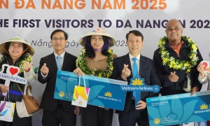 Du khách quốc tế rộn ràng “xông đất” Đà Nẵng, Quảng Nam trong dịp năm mới 2025