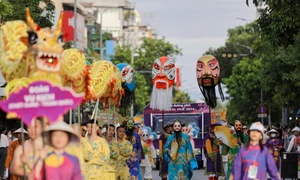 Bài 2: Tạo dựng thương hiệu “thành phố Festival”