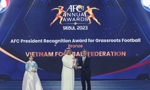 Liên đoàn Bóng đá Việt Nam nhận giải thưởng ghi nhận của Chủ tịch AFC dành cho Bóng đá trẻ cộng đồng