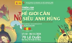 Vinh danh phụ nữ qua truyện tranh